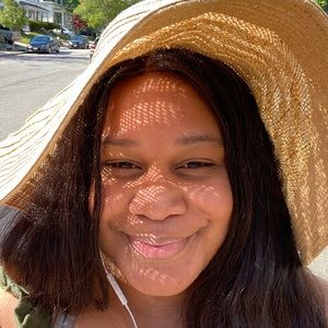 Meet your Posher, Margo